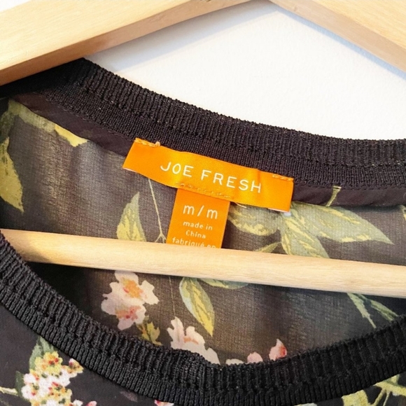 See-through floral t-shirt - Picture 5 of 5